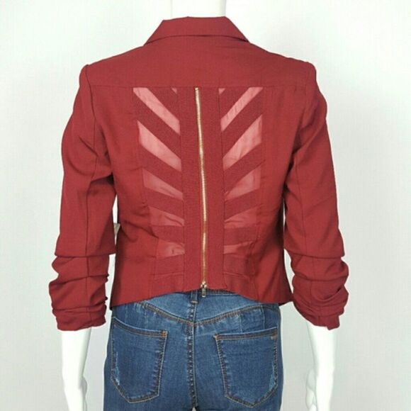 WOMEN'S BURGUNDY BLAZER  SHOULDER PADS 3/4 Sleeve - Picture 2 of 4